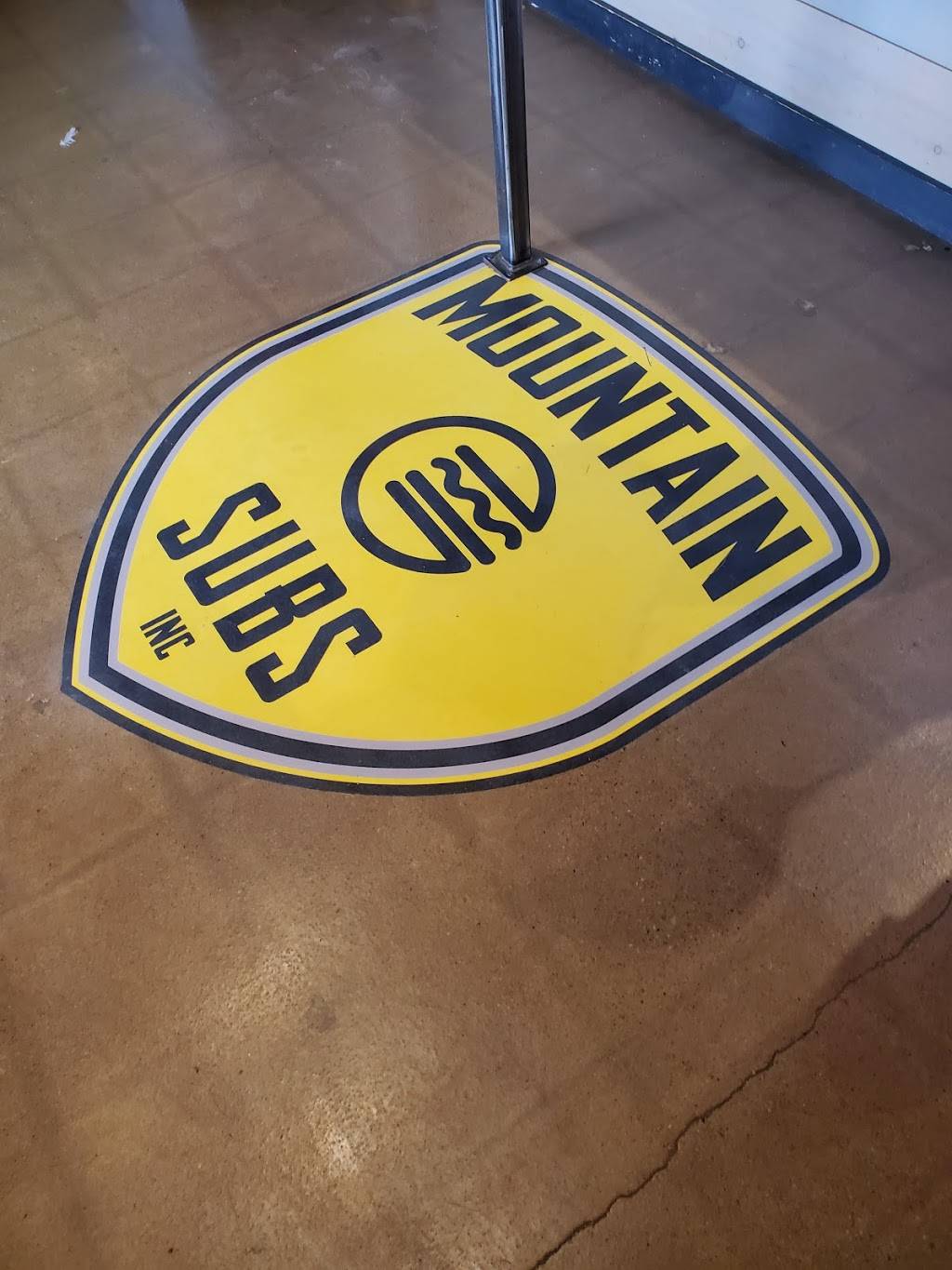 Mountain Subs Inc | restaurant | 20 Balsam St Unit #13, Collingwood, ON L9Y 4H7, Canada | 7052937333 OR +1 705-293-7333