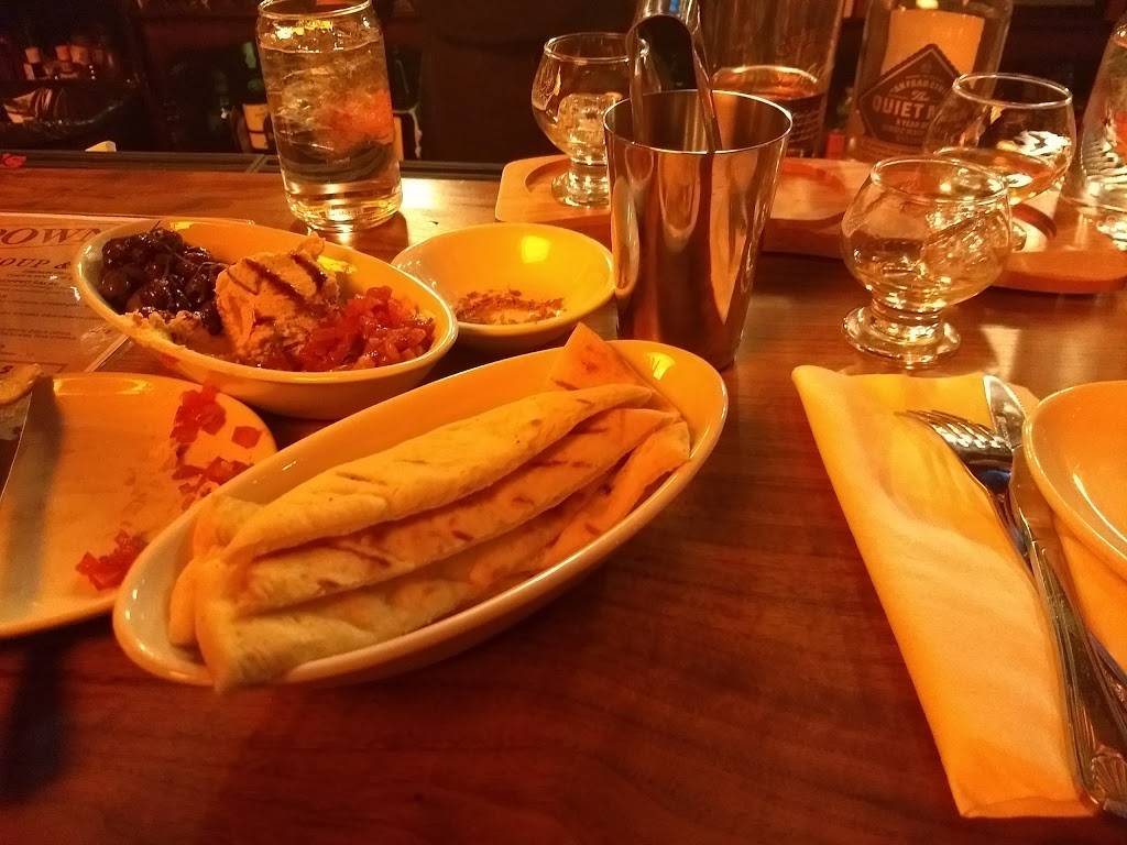 Crown | restaurant | 106 Bedford Ave, Bellmore, NY 11710, USA | 5169001560 OR +1 516-900-1560