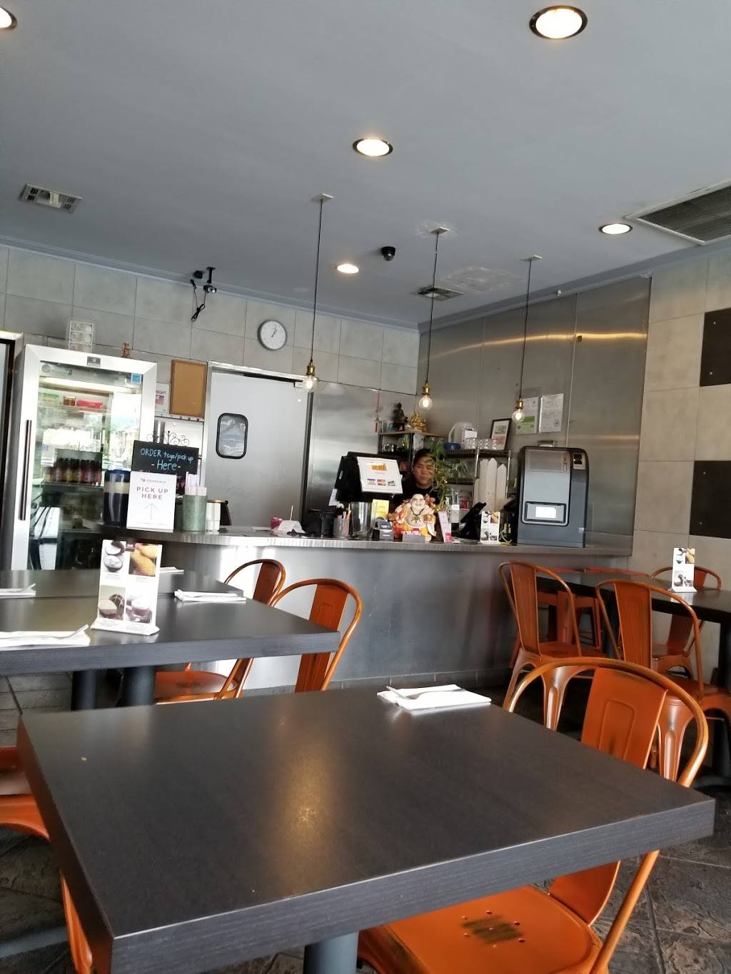 Fresh Thai Restaurant | restaurant | 3544 E Foothill Blvd, Pasadena, CA 91107, USA | 6265777676 OR +1 626-577-7676