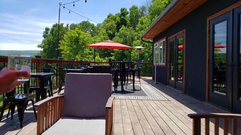 Hollerhorn Distilling | restaurant | 8443 Spirit Run, Naples, NY 14512, USA | 5855312448 OR +1 585-531-2448