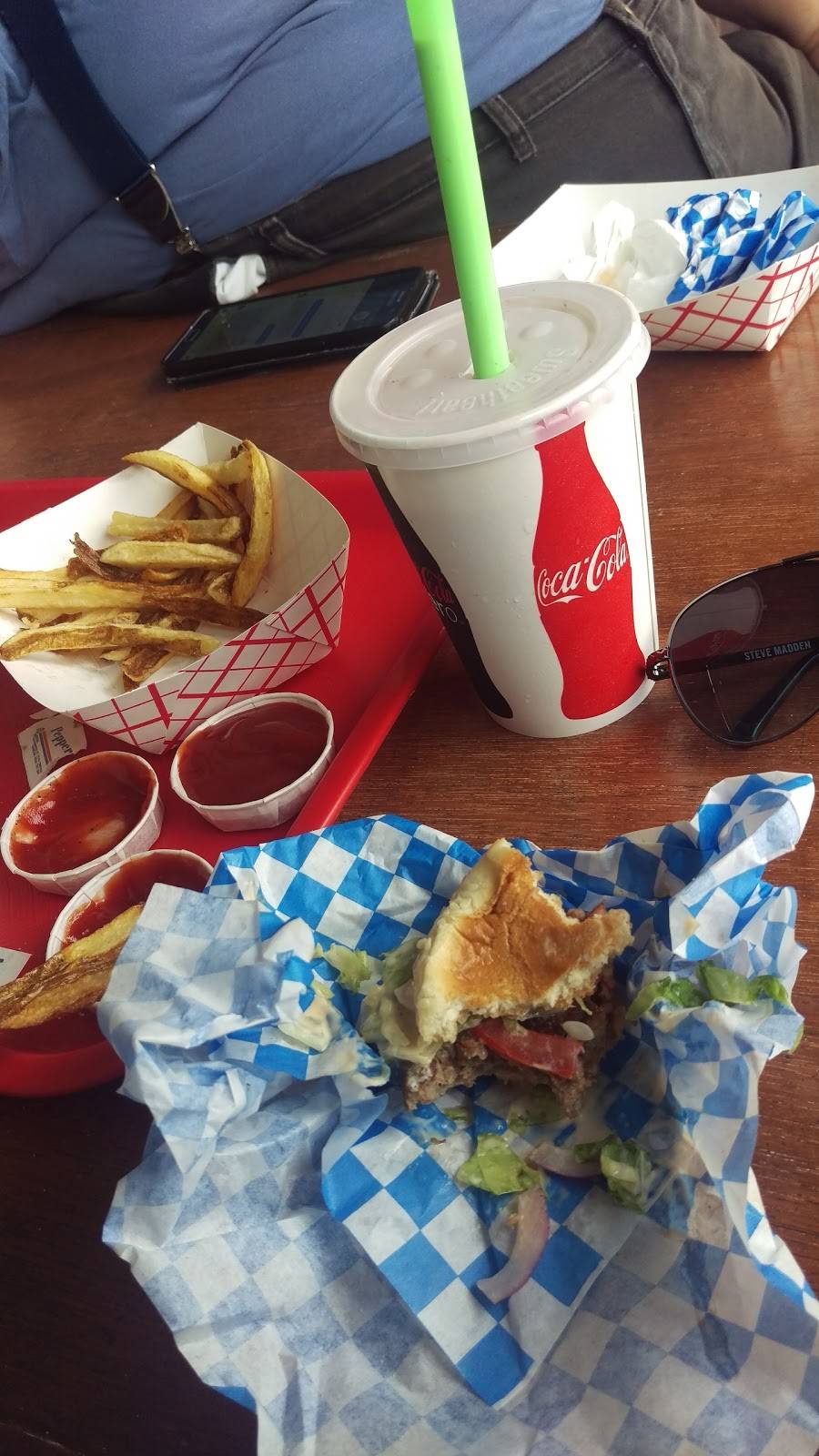 Frosty | restaurant | 18358 Main St, Jamestown, CA 95327, USA | 2099843444 OR +1 209-984-3444