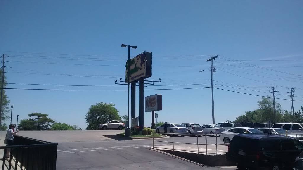 Olive Garden Italian Restaurant | meal takeaway | 3790 W 76 Country Blvd, Branson, MO 65616, USA | 4173375811 OR +1 417-337-5811