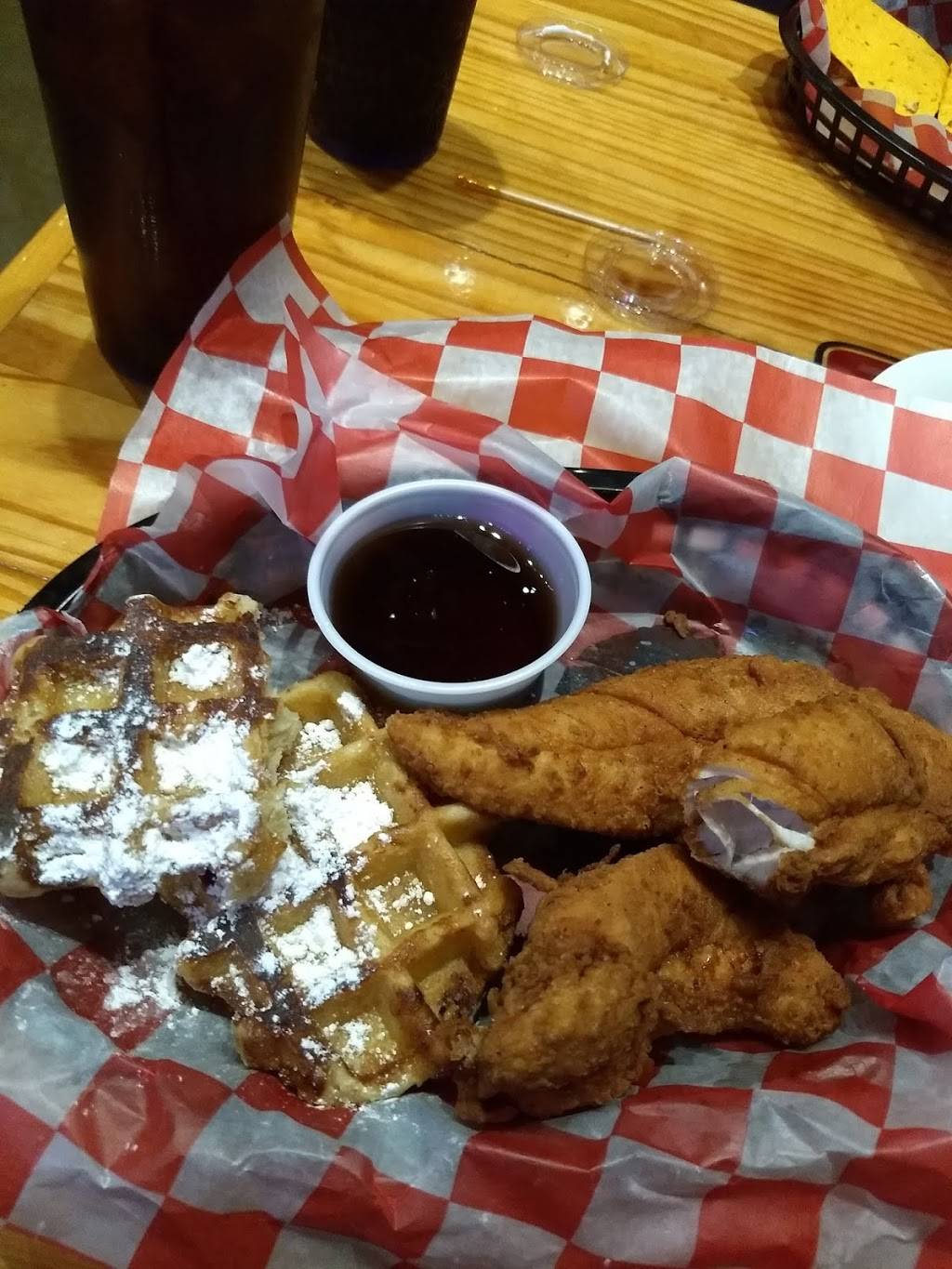 Cluckers | restaurant | 1935 Old Hwy 135 c, Corydon, IN 47112, USA | 8122255025 OR +1 812-225-5025