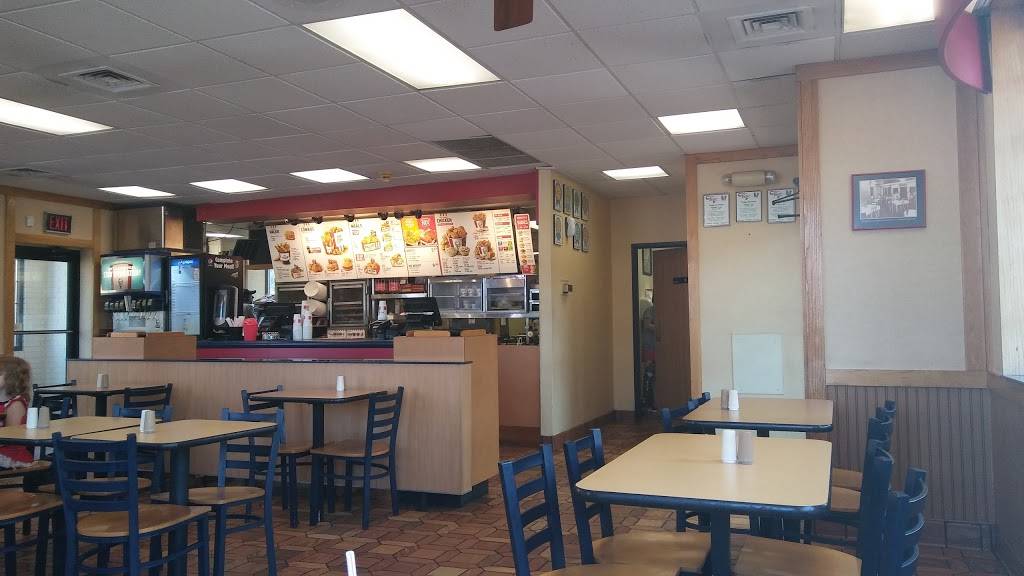 KFC | restaurant | 1050 E Main St, Owosso, MI 48867, USA | 9897232300 OR +1 989-723-2300