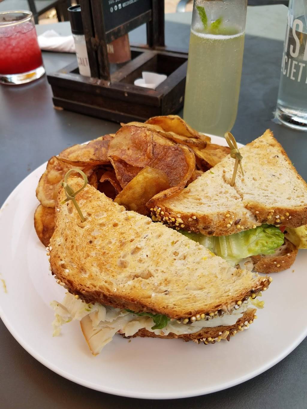 Dish Society | restaurant | 23501 Cinco Ranch Blvd, Katy, TX 77494, USA | 2813947555 OR +1 281-394-7555