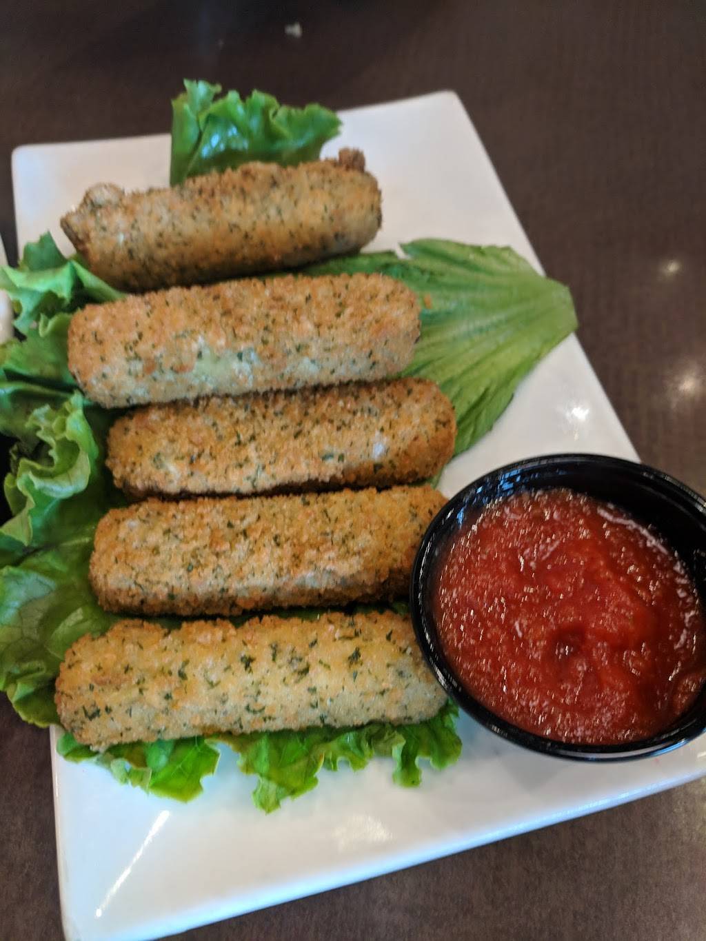 Jonny Canucks Bar & Grill | restaurant | 4768 Bank St, Gloucester, ON K1T 0K8, Canada | 6134255522 OR +1 613-425-5522