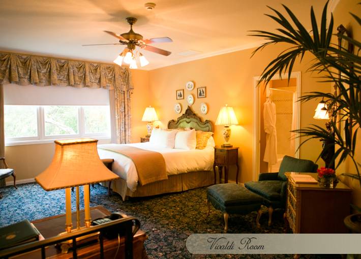 The Sanford House Inn & Spa | restaurant | 506 N Center St, Arlington, TX 76011, USA | 8178612129 OR +1 817-861-2129