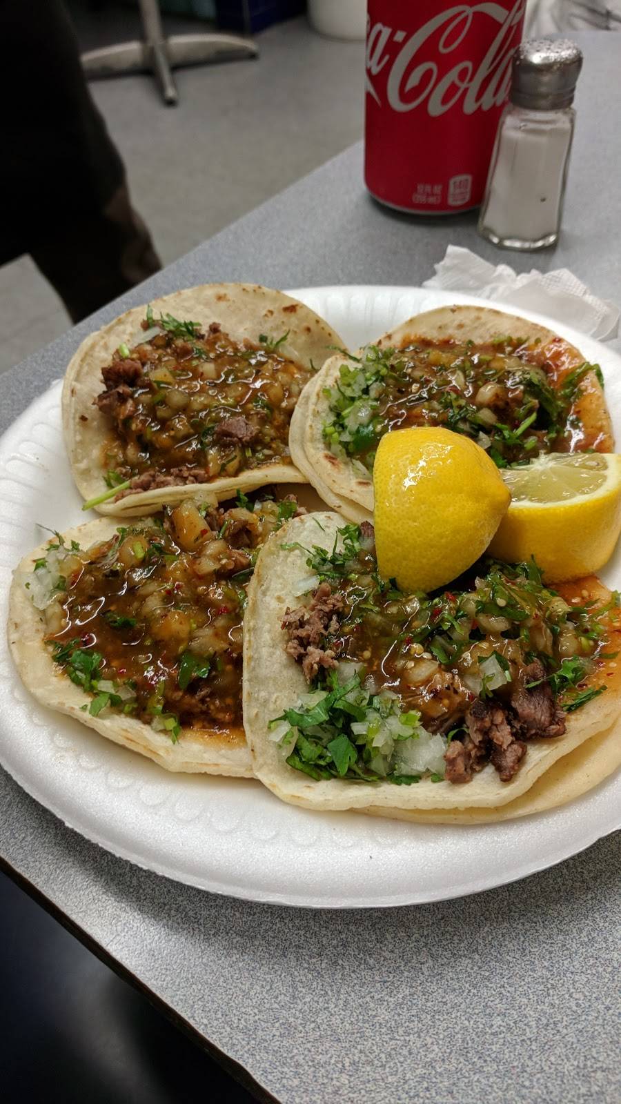 Chemas Tacos | restaurant | 11527 Whittier Blvd, Whittier, CA 90601, USA | 5626992335 OR +1 562-699-2335
