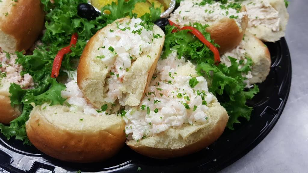 The Green Tomato | restaurant | 42 High St, Reading, MA 01867, USA | 7819420540 OR +1 781-942-0540