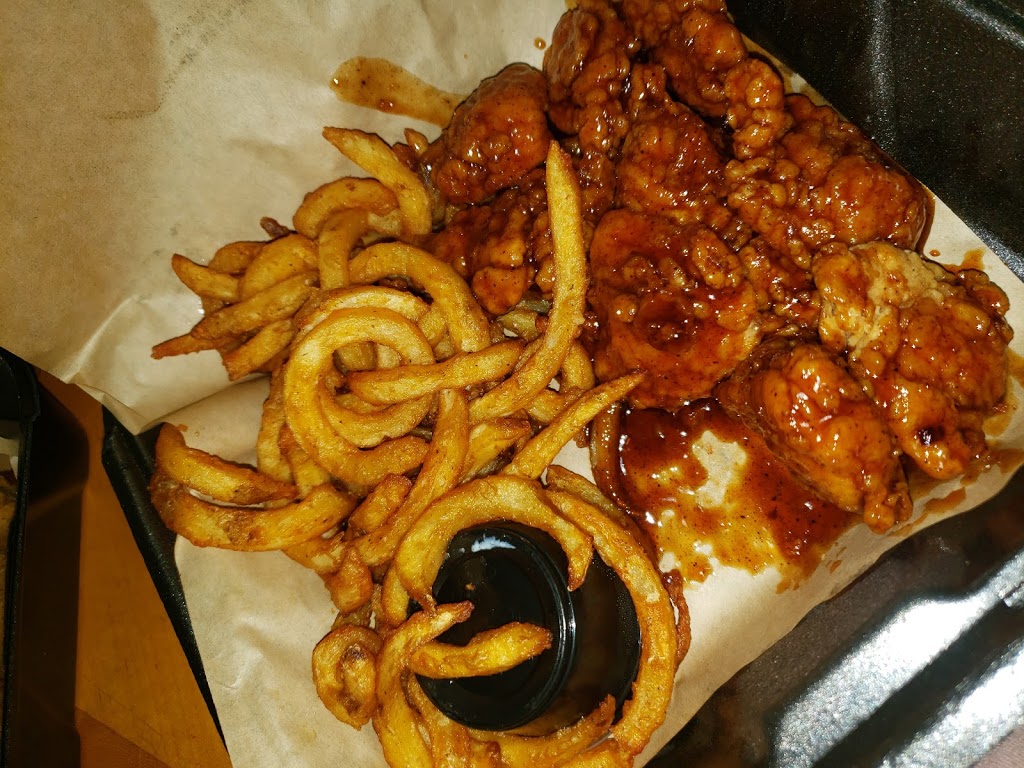 Its Just Wings | restaurant | 131 SW Loop 410, San Antonio, TX 78245, USA | 4694448436 OR +1 469-444-8436