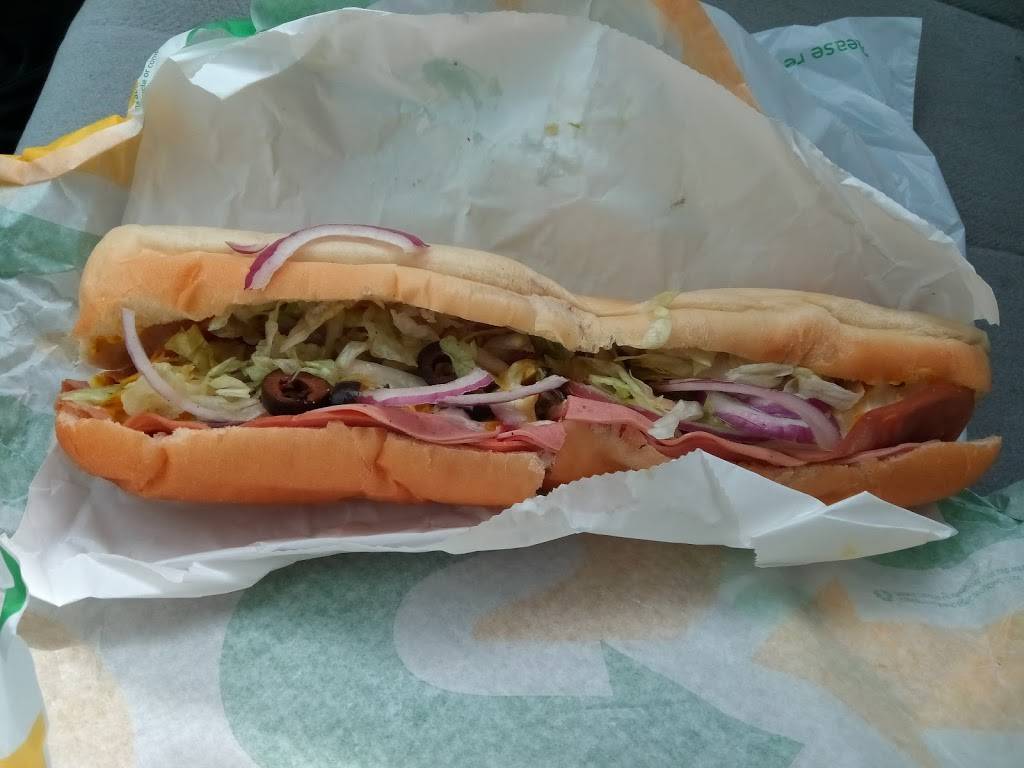 Subway | restaurant | 2307 Jefferson Davis Hwy, Fredericksburg, VA 22401, USA | 5403700613 OR +1 540-370-0613