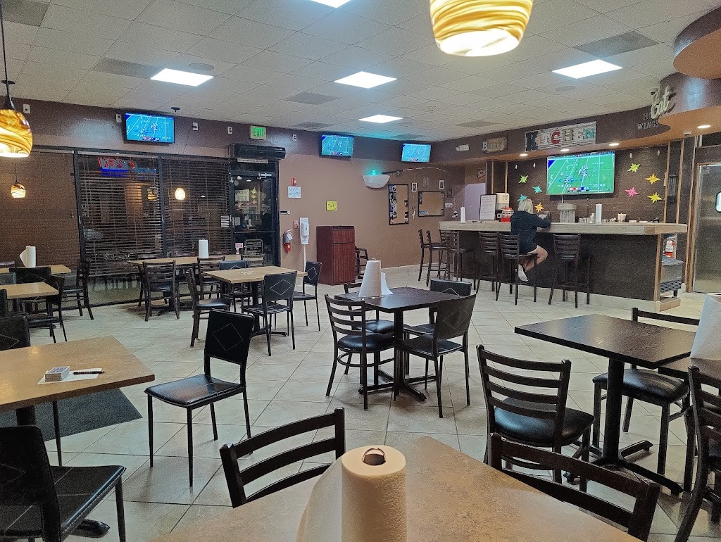 Billy’s Wing Shack | restaurant | 157 W Riverside Dr, Parker, AZ 85344, USA | 9285755141 OR +1 928-575-5141