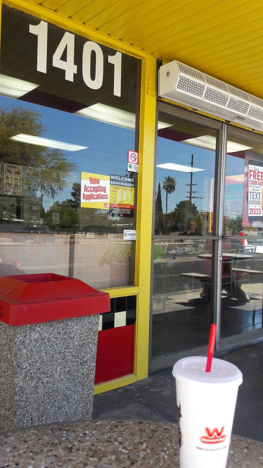 Wienerschnitzel | restaurant | 1401 S Kolb Rd, Tucson, AZ 85710, USA | 5202968632 OR +1 520-296-8632