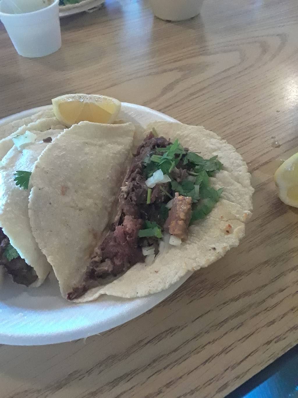 El Cesar | restaurant | 12747 Avenue 416, Orosi, CA 93647, USA | 5595284897 OR +1 559-528-4897