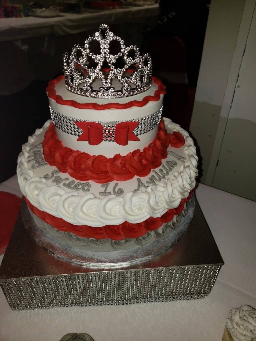 Beverly Woods Restaurant | restaurant | 11532 S Western Ave, Chicago, IL 60643, USA | 7732337700 OR +1 773-233-7700