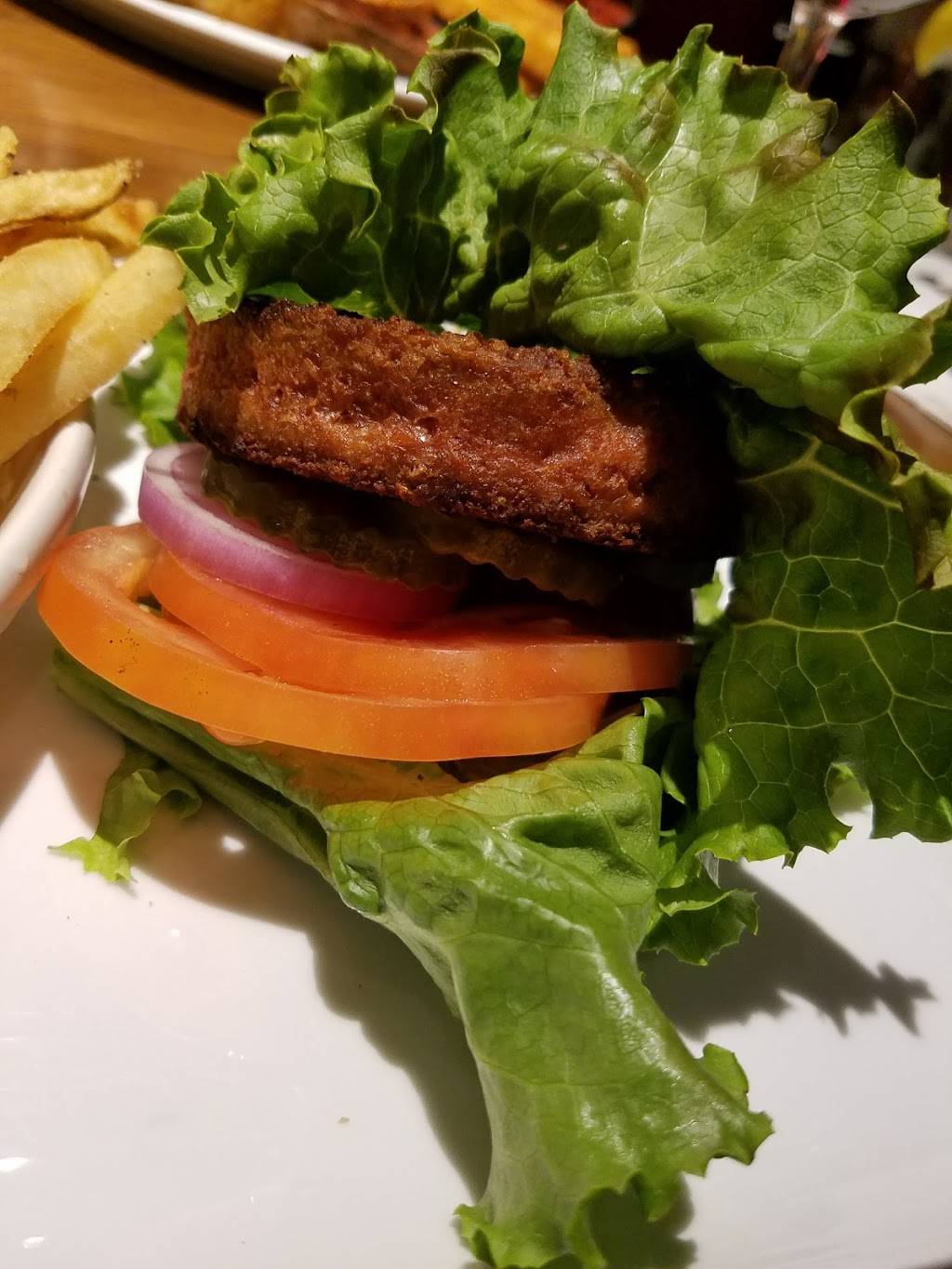 TGI Fridays | restaurant | 2000 Evans Rd, Melbourne, FL 32904, USA | 3217238443 OR +1 321-723-8443