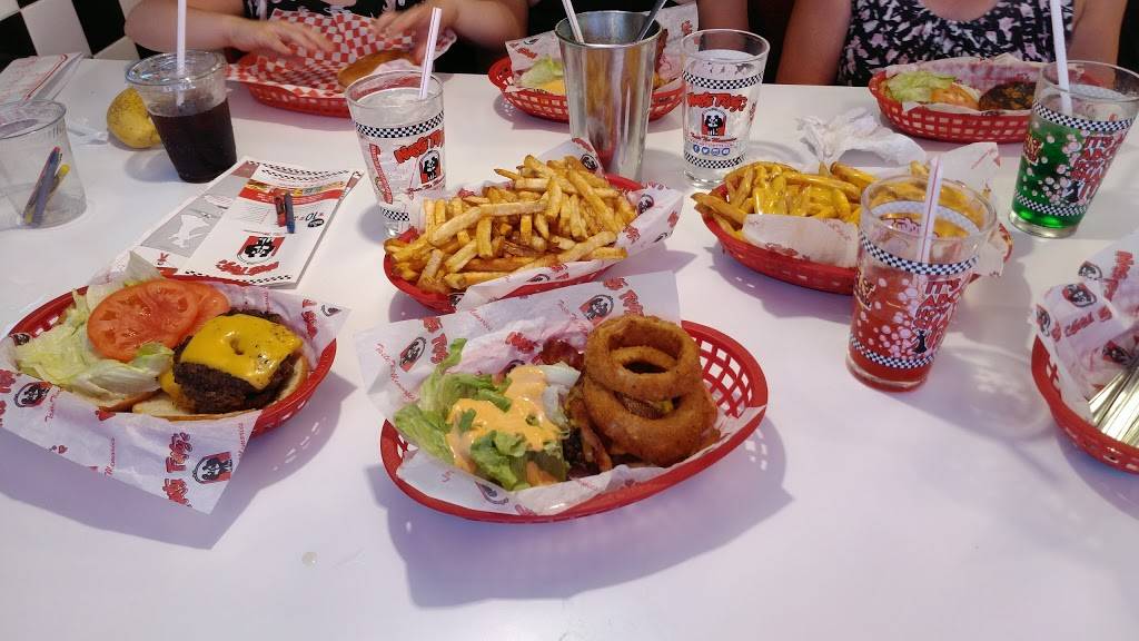 Nifty Fiftys | restaurant | 1900 MacDade Boulevard, Folsom, PA 19033, USA | 6105831950 OR +1 610-583-1950