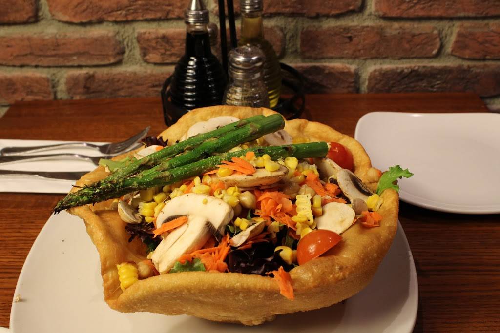 The Slice Pizzeria and Ristorante | restaurant | 72775 Dinah Shore Dr, Rancho Mirage, CA 92270, USA | 7602023122 OR +1 760-202-3122