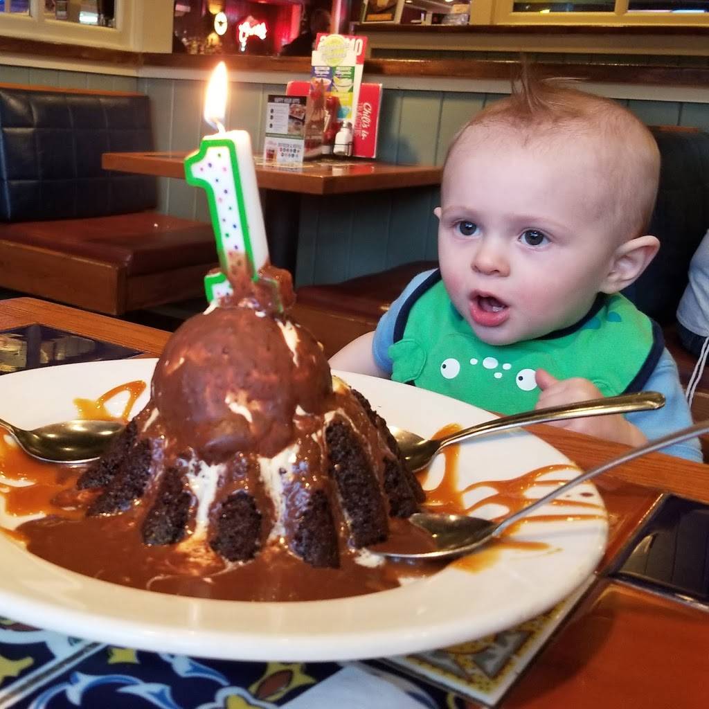 Chilis Grill & Bar | meal takeaway | 310 Army Trail Rd, Bloomingdale, IL 60108, USA | 6308949966 OR +1 630-894-9966