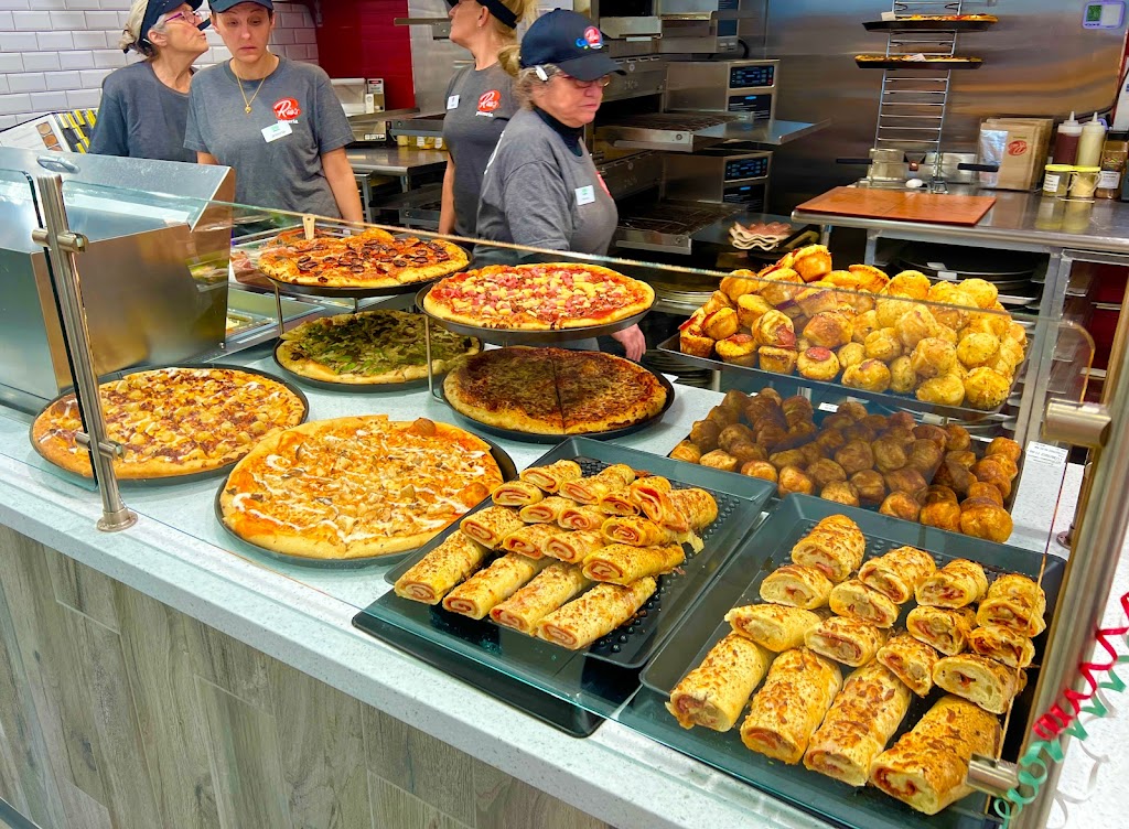 Rias Pizzeria | restaurant | 60 W Main St, Norton, MA 02766, USA | 5082701592 OR +1 508-270-1592