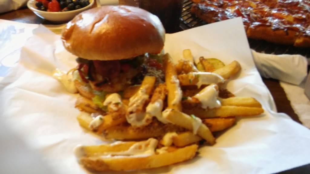 Old Chicago Pizza and Taproom | restaurant | 9010 Taylorsville Rd, Louisville, KY 40299, USA | 5023017700 OR +1 502-301-7700