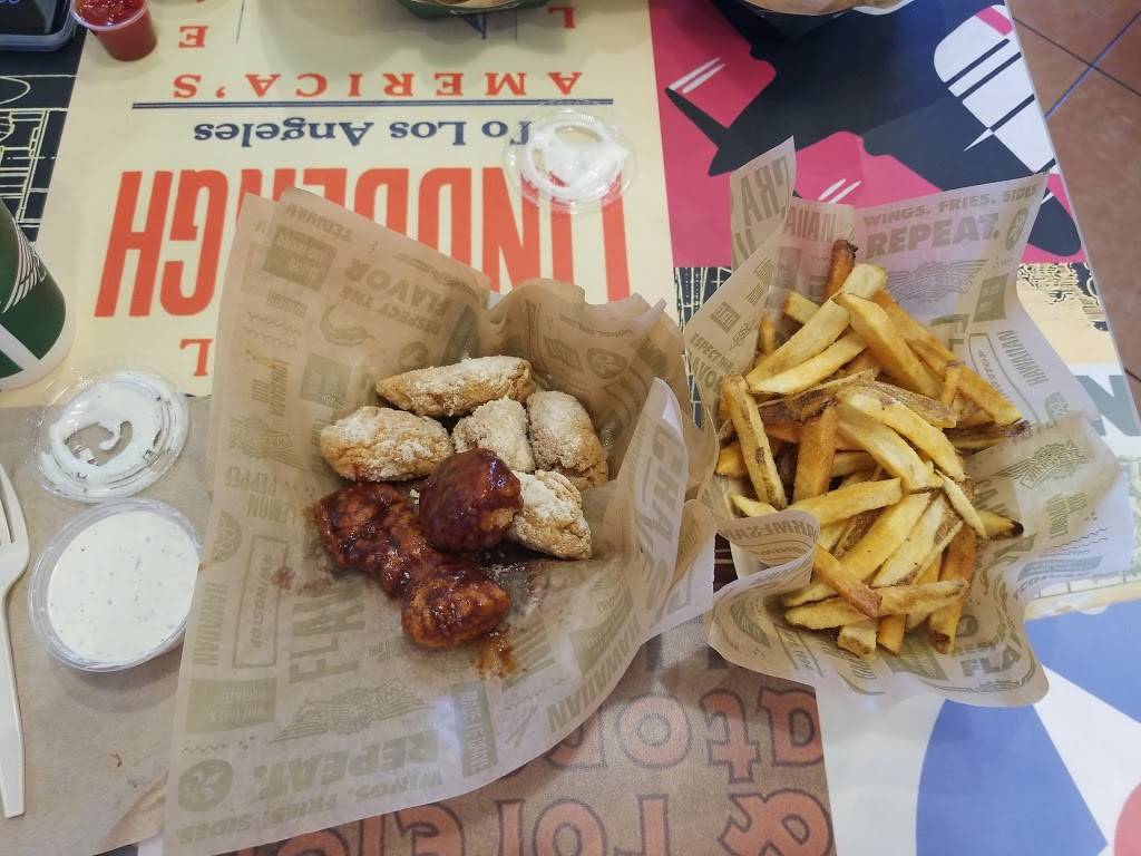 Wingstop | restaurant | 2109 Veterans Pkwy #10, Bloomington, IL 61704, USA | 3098082435 OR +1 309-808-2435