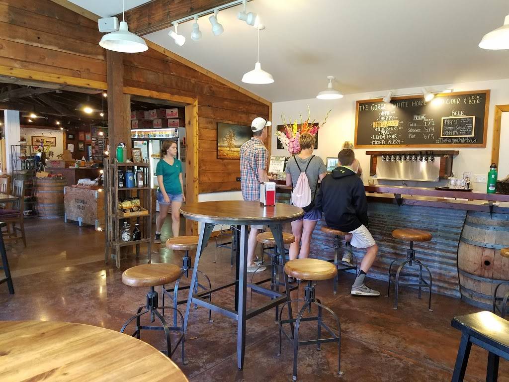 The Gorge White House | cafe | 2265 OR-35, Hood River, OR 97031, USA | 5413862828 OR +1 541-386-2828