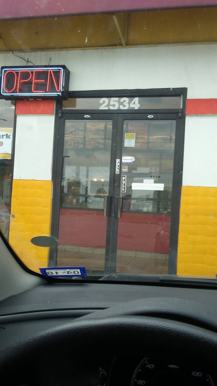 Williams Fried Chicken | restaurant | 2534 E Abram St, Arlington, TX 76010, USA | 8178615505 OR +1 817-861-5505