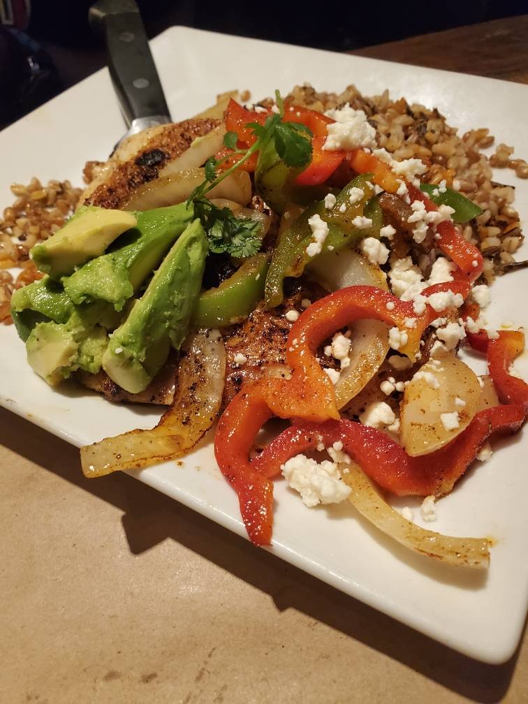 Jack Astors Bar & Grill | restaurant | 219 Rathburn Rd W, Mississauga, ON L5B 4C1, Canada | 9055664662 OR +1 905-566-4662