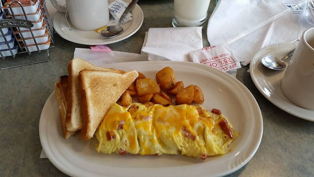 Friendlys | restaurant | 1210 Hooper Ave, Toms River, NJ 08753, USA | 7323498853 OR +1 732-349-8853