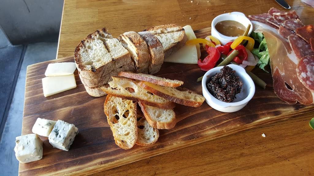 Brunos Italian Kitchen | restaurant | 210 W Birch St, Brea, CA 92821, USA | 7142571000 OR +1 714-257-1000