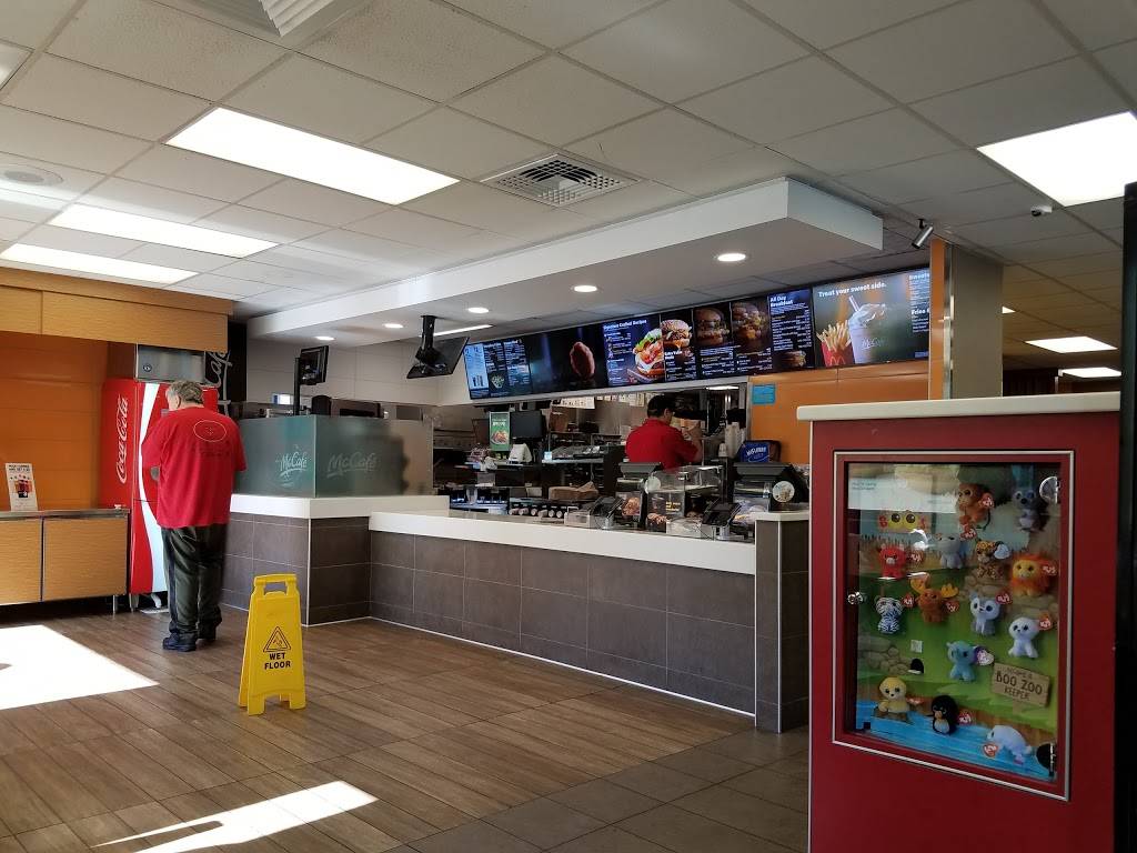 McDonalds | cafe | 6186 Clark Rd, Paradise, CA 95969, USA | 5308776328 OR +1 530-877-6328