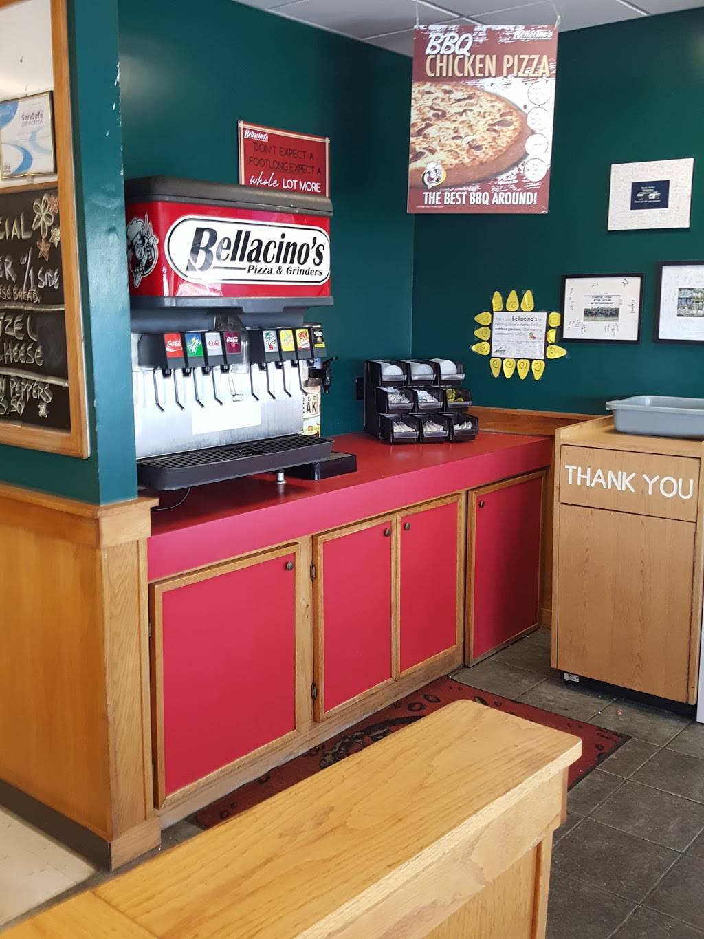 Bellacinos Pizza & Grinders | restaurant | 1871 Holton Road # B # B, Muskegon, MI 49445, USA | 2317443111 OR +1 231-744-3111