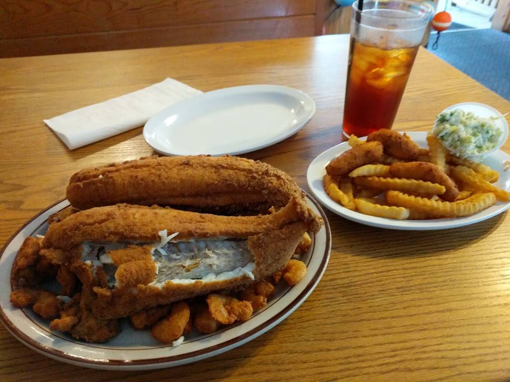 Oak Island Restaurant | restaurant | 6302 E Oak Island Dr, Oak Island, NC 28465, USA | 9102019925 OR +1 910-201-9925