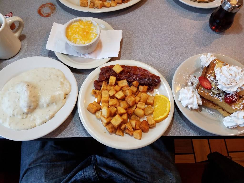 Arts Skillet | restaurant | 8255 Pendleton Pike, Indianapolis, IN 46226, USA | 3176722367 OR +1 317-672-2367