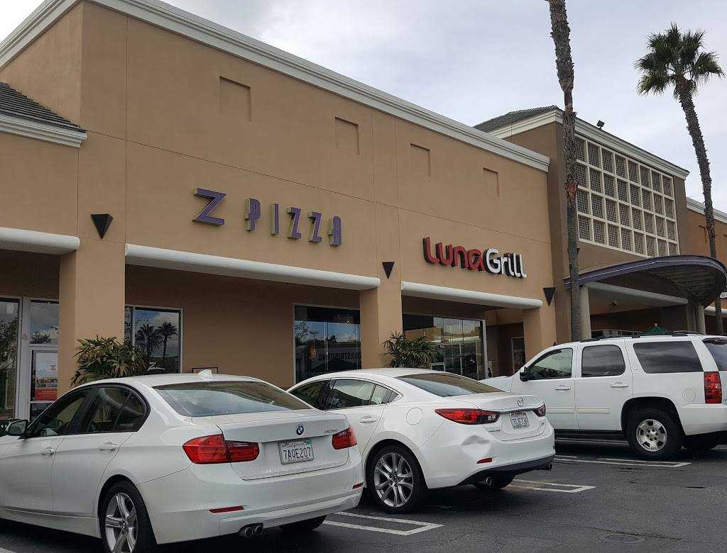 Luna Grill - Aliso Viejo | restaurant | Aliso Viejo Town Center, 26921 Aliso Creek Rd e, Aliso Viejo, CA 92656, USA | 9493051699 OR +1 949-305-1699