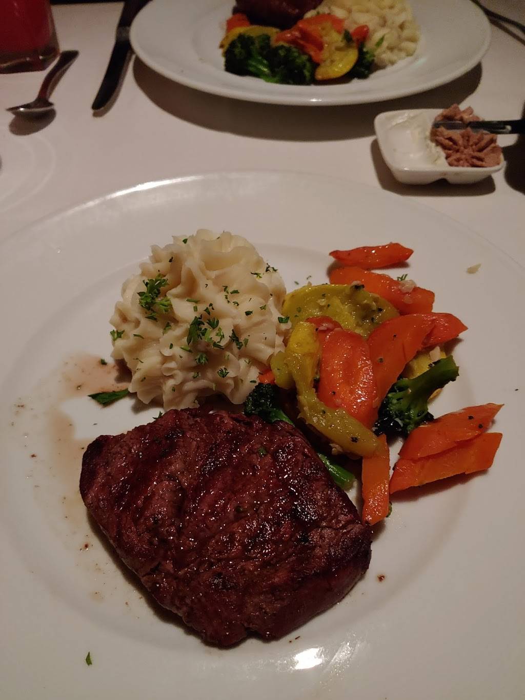 The Steakhouse | restaurant | 6403, 401 E Amado Rd, Palm Springs, CA 92262, USA | 8889991995 OR +1 888-999-1995