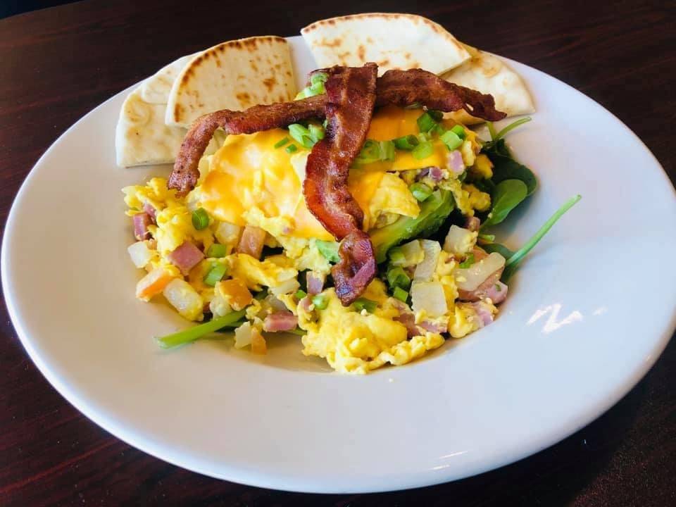 Mateos Restaurant | restaurant | 215 W Wisconsin Ave, Kaukauna, WI 54130, USA | 9204624522 OR +1 920-462-4522