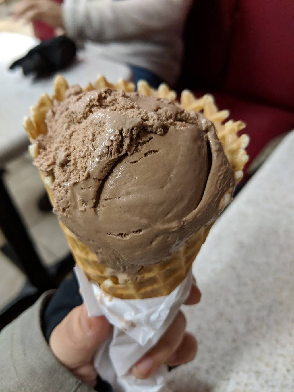 Oberweis Ice Cream and Dairy Store | restaurant | 6854 Rochester Rd, Troy, MI 48085, USA | 2482509574 OR +1 248-250-9574