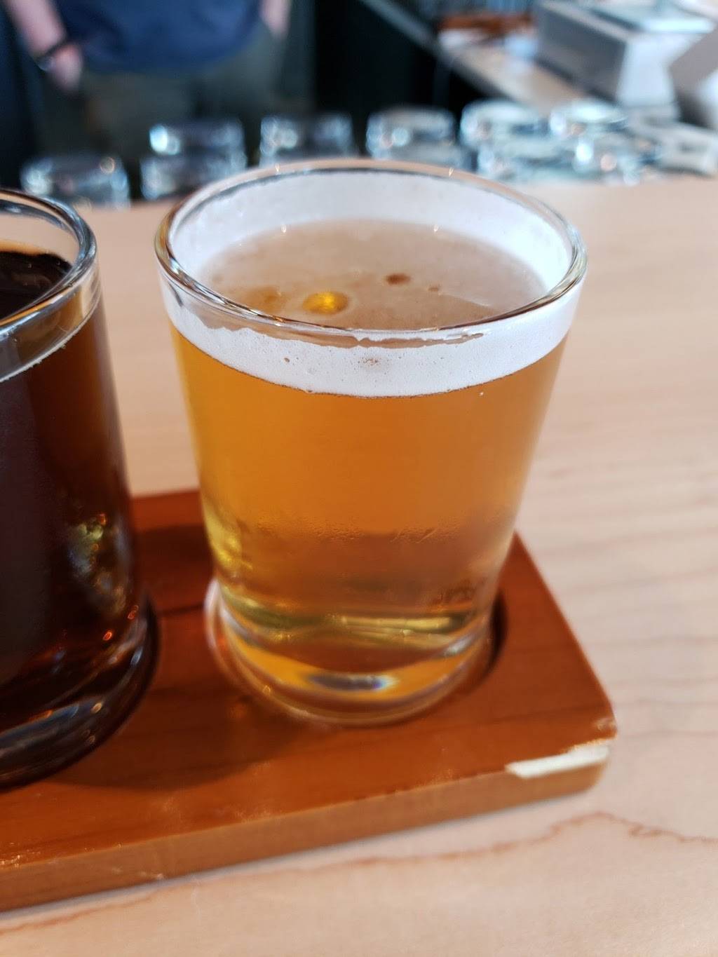 Raindrop Tap House | restaurant | 4545 SW Angel Ave Ste 170, Beaverton, OR 97005, USA | 9718650227 OR +1 971-865-0227