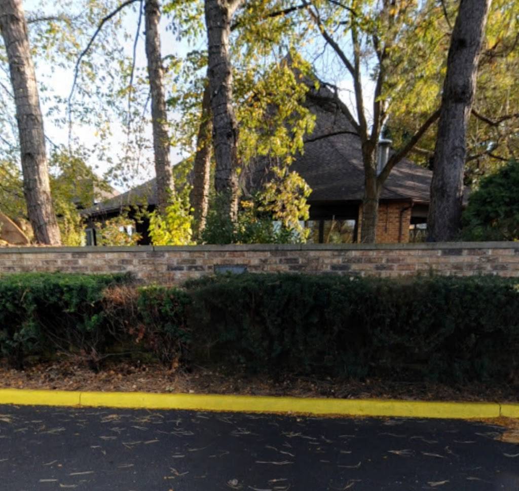 Fox Run Golf Links | restaurant | 333 Plum Grove Rd, Elk Grove Village, IL 60007, USA | 8472283544 OR +1 847-228-3544