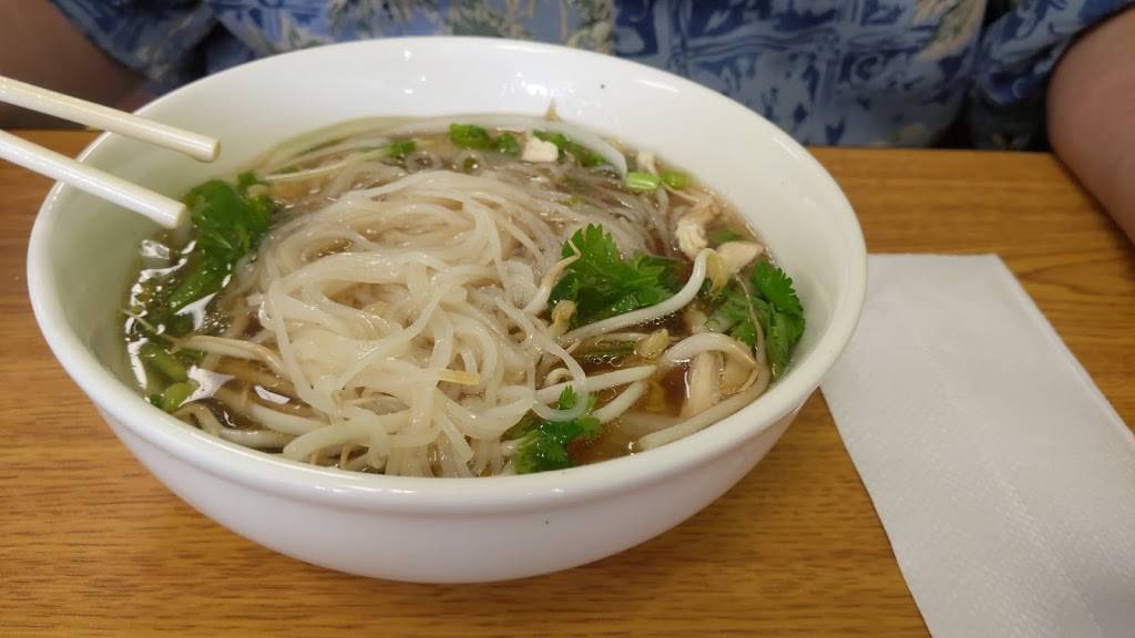 Saigon Pho | restaurant | 760 Scranton Rd Ste 100, Brunswick, GA 31525, USA | 9122892115 OR +1 912-289-2115