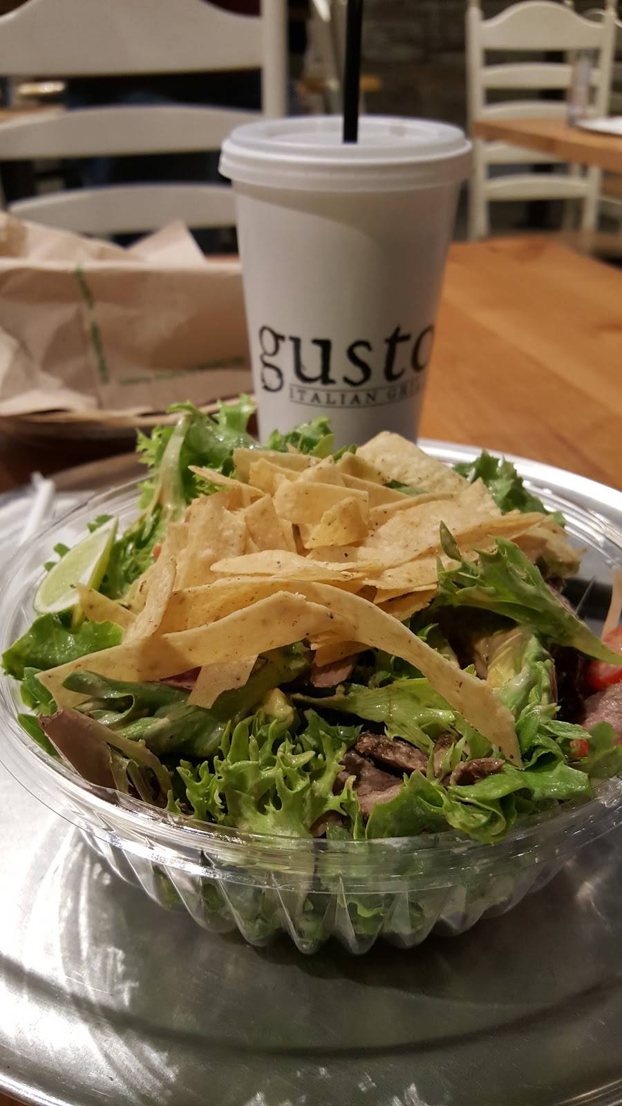 Gusto Farm to Street | restaurant | 8512 Fenton St, Silver Spring, MD 20910, USA | 3015652800 OR +1 301-565-2800