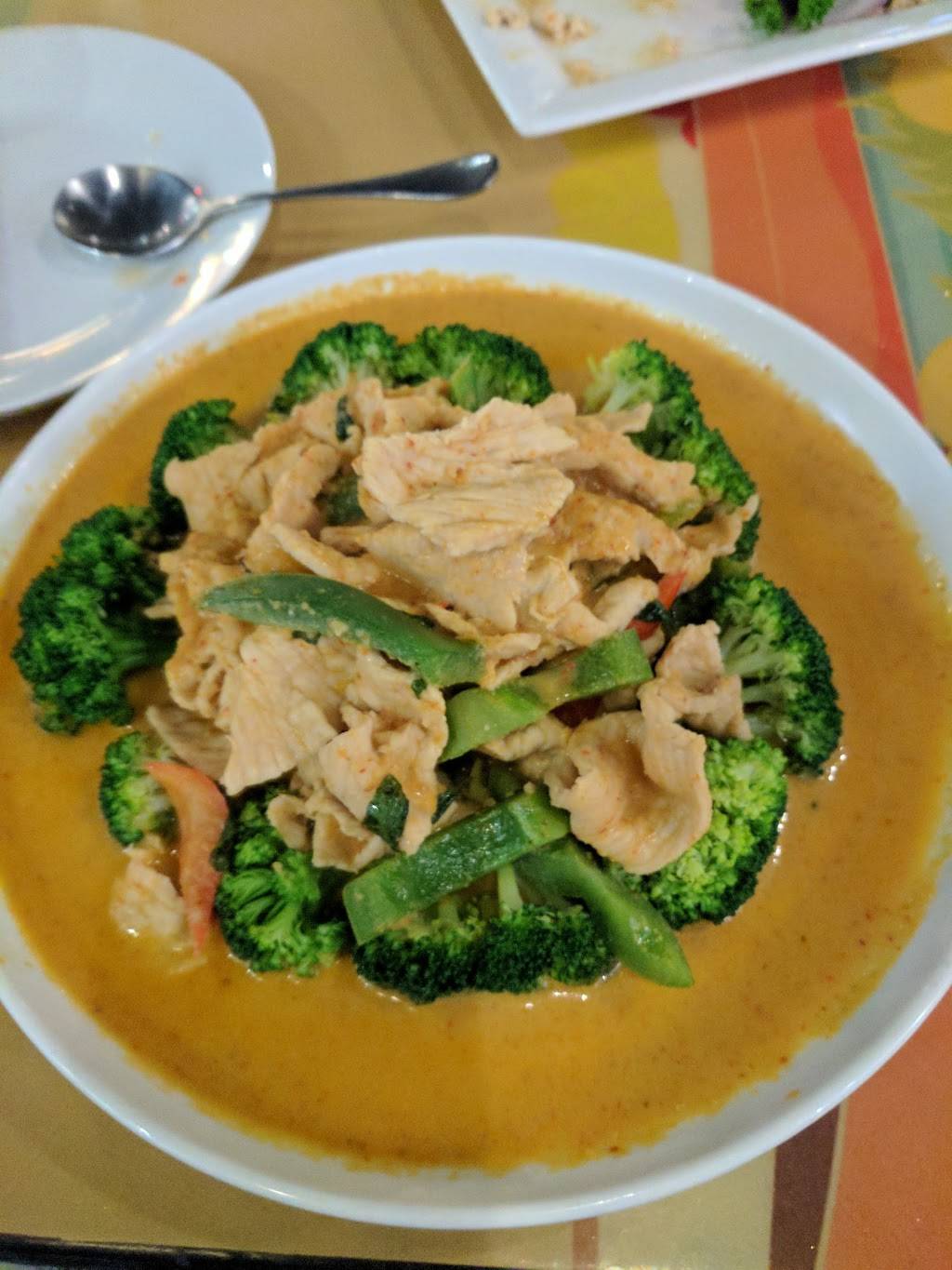 Tida Thai Cuisine | restaurant | 212 Arthur Way, Newport News, VA 23602, USA | 7572340099 OR +1 757-234-0099