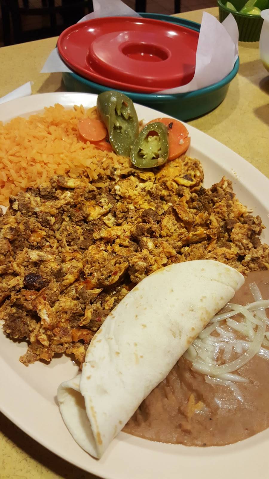 Taqueria Los Comales | restaurant | 1306 S Cesar E Chavez Dr, Milwaukee, WI 53204, USA | 4143846101 OR +1 414-384-6101