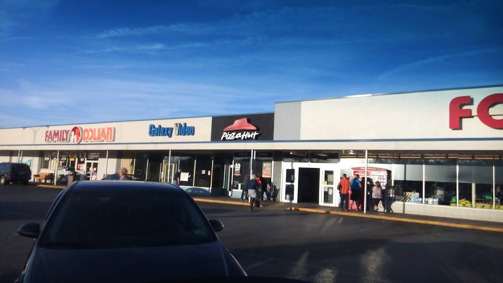 Pizza Hut | restaurant | 425 Washington St, Ravenswood, WV 26164, USA | 3042735600 OR +1 304-273-5600