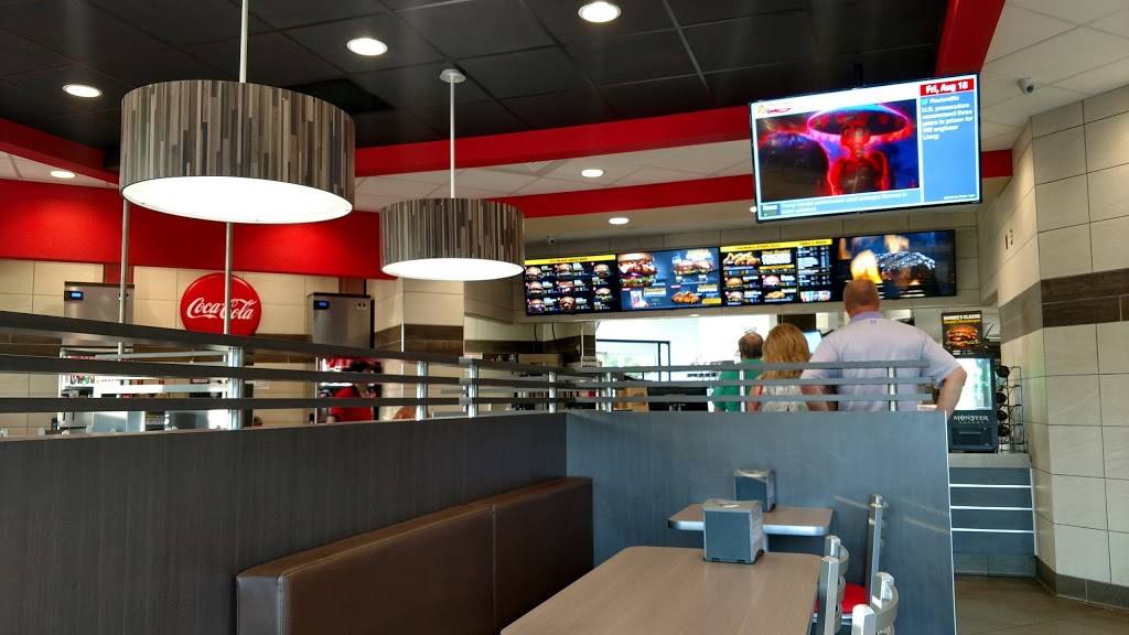 Hardees | restaurant | 7508 Brandt Pike, Huber Heights, OH 45424, USA | 9372361204 OR +1 937-236-1204