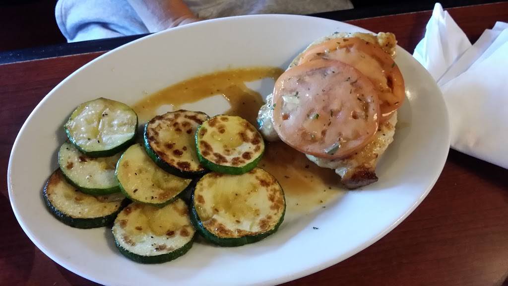 Ruby Tuesday | restaurant | 4525 Boardman-Canfield Rd, Canfield, OH 44406, USA | 3305337530 OR +1 330-533-7530