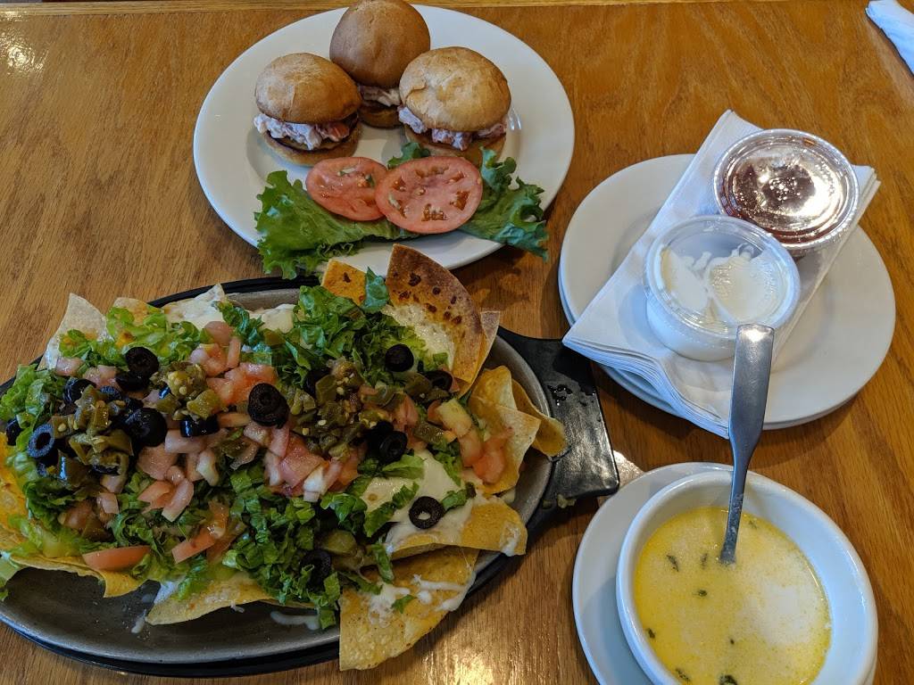 Colonels Restaurant | restaurant | 143 Main St, Northeast Harbor, ME 04662, USA | 2072765147 OR +1 207-276-5147