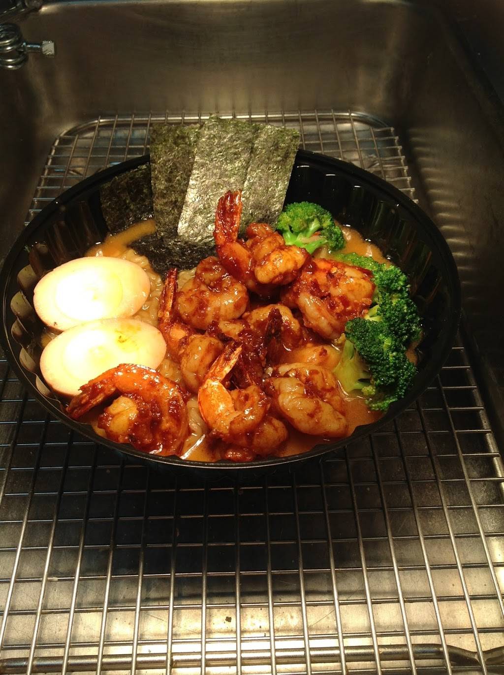 Charlie’s Kitchen seafood restaurant | restaurant | 228 W Chimes St, Baton Rouge, LA 70802, USA | 2254565773 OR +1 225-456-5773